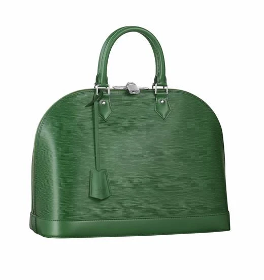 กระเป๋าหนังสีเขียวสด จาก Louis Vuitton