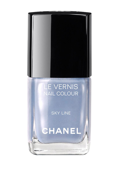 Le Vernis Sky Line จาก Chanel ราคา 900 บาท