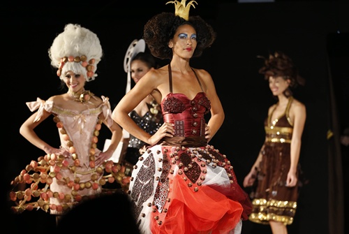 Cannes, Alpes-Maritimes, FRANCE: A model presents a dress made of chocolate on November 22, 2012 in Cannes, Southeastern France, during a fashion show for the inauguration of Cannes international chocolate fair. The event runs until November 25, 2012. AFP PHOTO/Valery Hache
