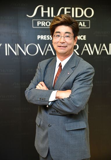 มร.คาซูยูกิ โยชิมูระ- รองประธานกรรมการ บริษัท ชิเชโด้ โปรเฟสชั่นแนล (ไทยแลนด์) จำกัด