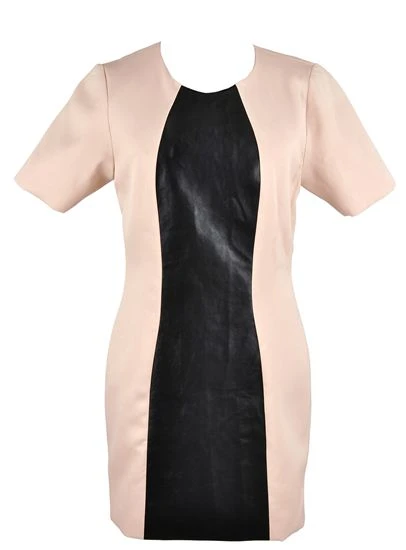 “โมทีฟเดรส (Motive Dress)” เดรสสั้นหนังเข้ารูปสีครีมดำ จาก เซคเค่น สกิน ราคา 4,290 บาท