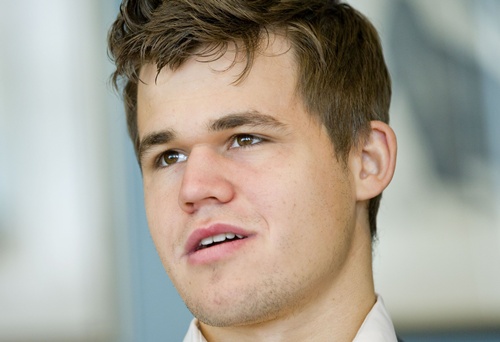 Oslo, Oslo, NORWAY: (FILES) Picture taken on October 1, 2013 shows Norwegian chess genius Magnus Carlsen attending a press conference in Oslo. Norwegian prodigy Magnus Carlsen retained his title as World Chess Champion on November 23, 2014, vanquishing rival Viswanathan Anand for the second year in a row. AFP PHOTO/Daniel Sannum Lauten