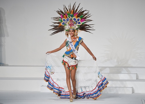 Tokyo, Tokyo, JAPAN: Miss Nicaragua Yaoska Ruiz displays her national costume during the Miss International beauty pageant in Tokyo on November 5, 2015. Representatives from 70 countries and regions are taking part in the beauty pageant. AFP PHOTO/Toru Yamanaka