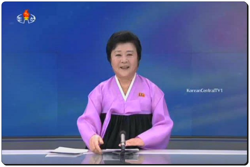 ผู้สื่อข่าวหญิงประจำสถานีโทรทัศน์รัฐบาลเกาหลีเหนือ KCNA กำลังรายงานความสำเร็จในการปล่อยจรวด Unha- 3ที่มีพิสัยทำการไม่ต่ำกว่า 10,000 กม.ส่งดาวเทียมสำรวจทรัพยากรธรรมชาติ Kwangmyongsong-4ขึ้นสู่วงโคจรเมื่อวานนี้(7 กพ.)