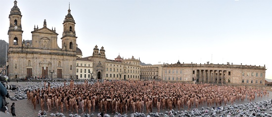 Bogota: More than 6,000 Colombians pose in the nude for American art photographer Spencer Tunick at Bolivar Square in Bogota, on June 5, 2016.  AFP/STR