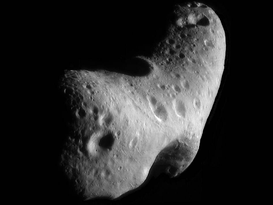 ภาพดาวเคราะห์น้อย Eros บันทึกโดยปฏิบัติการ Near Earth Asteroid Rendezvous ของ NASA (NASA/JHUAPL)