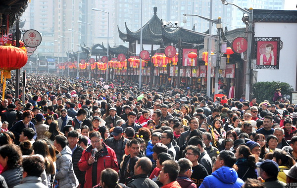 มวลมหาประชาชนจีนแห่เที่ยวช่วงหยุดยาวตรุษจีน (ภาพเอเจนซี)