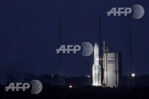 An Ariane 5 rocket stands on the launchpad at the French Guiana Space Center (Europe spaceport) waiting fot the launch on September 5, 2017. But tonight, a problem apears : for the first time, after the launch order, the 2 boosters started well bet the main engine (vulcain motor) didnt . The launch is cancelled. There should be investigations. It will take some days may be weeks before a new launch. Jody Amiet/AFP