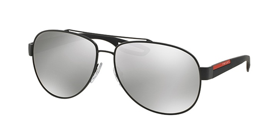 แว่นตากันแดด แบรนด์ Prada Linea Rossa รุ่น PS55QS จากร้าน Sunglass Hut ราคา 7,777 บาท จากปกติ 9,100 บาท 