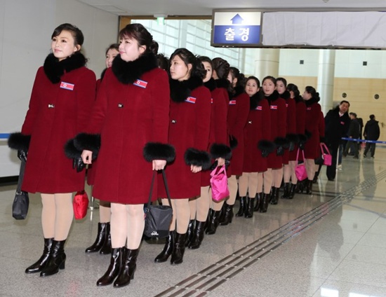 North Korean cheerleaders arrive at the inter-Korea transit office to leave for North Korea after attending the Pyeongchang 2018 Winter Olympic Games, in Paju near the Demilitarized Zone on February 26, 2018. Kim Hee-Chul/Pool/AFP