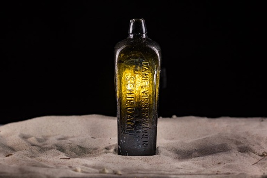 This undated photo received courtesy from Kym Illman on March 7, 2018 shows a bottle which contained an almost 132-year-old message, that was found near Wedge Island, some 160 kilometres (99 miles) north of Perth. Kym Illman/AFP