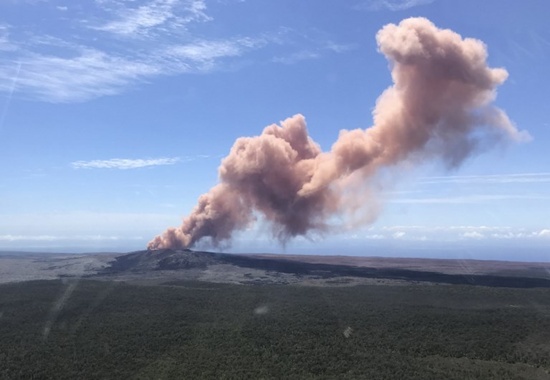 Thousands urged to leave homes after Hawaii volcano eruption: official
