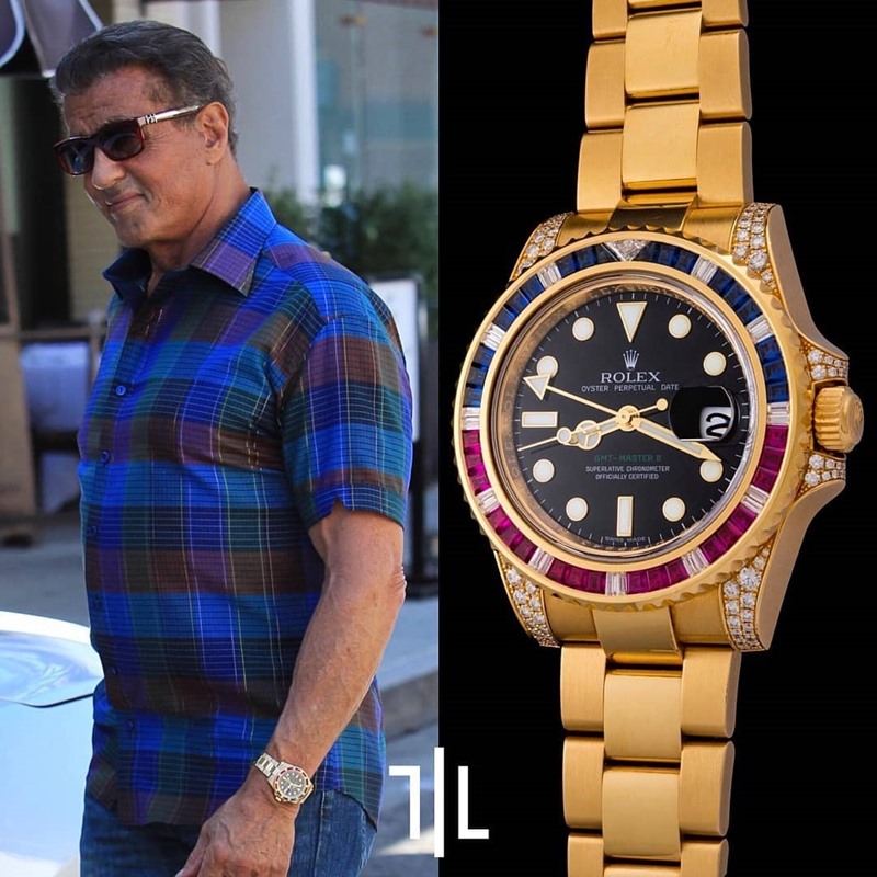 Sylvester Stallone ดารารุ่นเก๋าวัย 72 นั้นเป็นนักสะสมนาฬิกาตัวยงอีกคน หนึ่งในนาฬิกาเรือนที่เขาชื่นชอบในวันสบายๆ ก็คือ Rolex GMT master II 116758SARU  สนนราคาอยู่ที่ 85,000 $ หรือราว 2.7 ล้านบาท