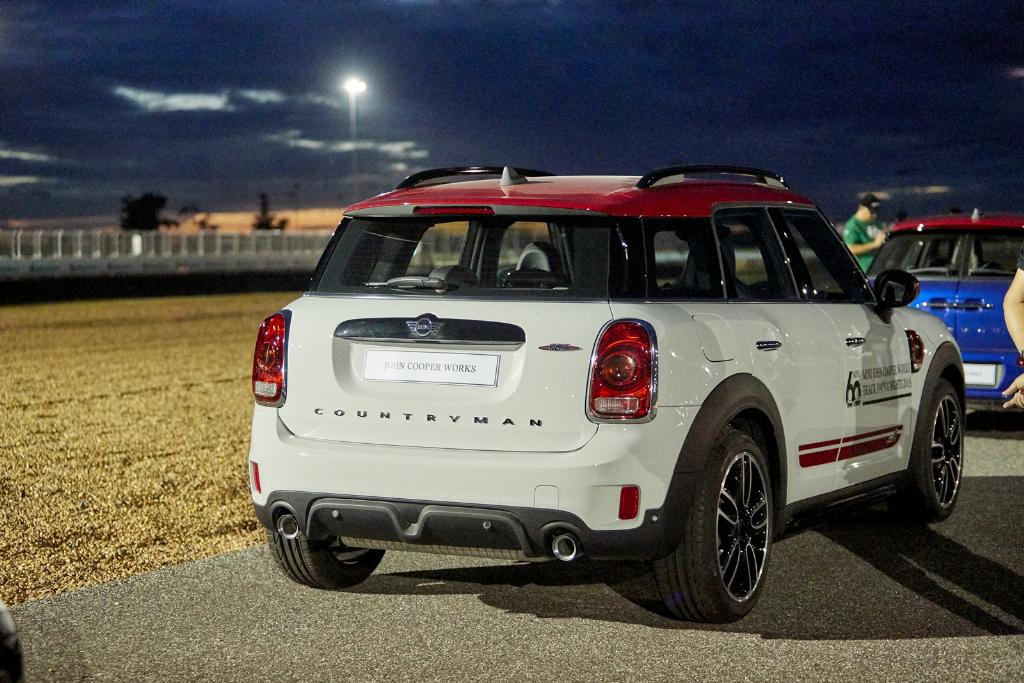 Mini Track Day & Night ความสนุกไร้เวลา