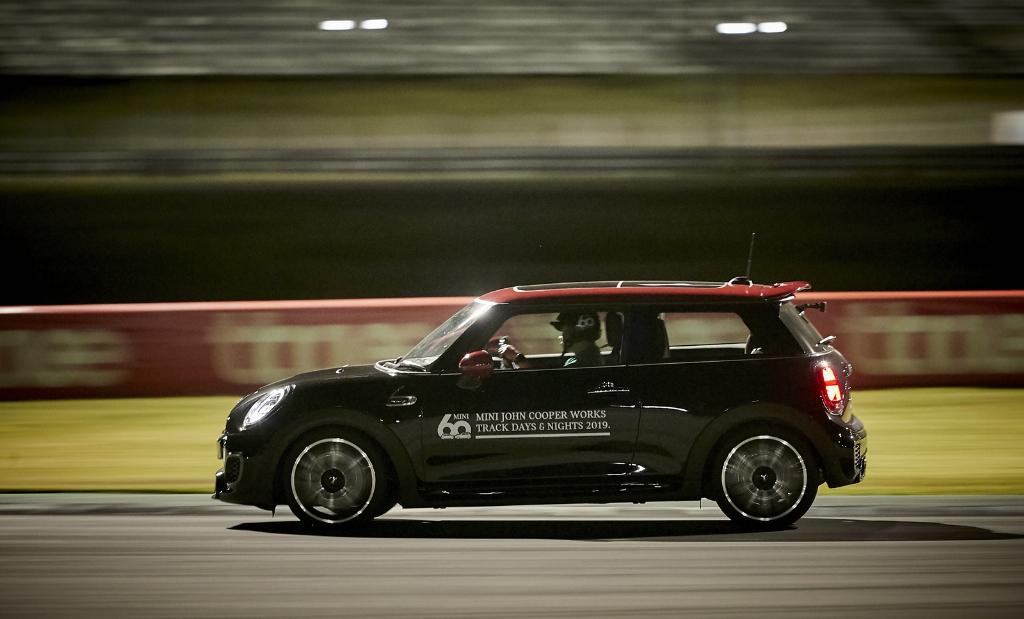 Mini Track Day & Night ความสนุกไร้เวลา