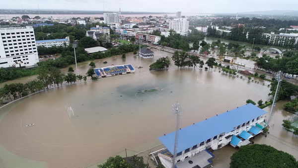 สภาพน้ำท่วมในเขตเทศบาลเมืองมุกดาหาร จากอิทธิพลพายุดีเปรสชั่นโพดุล 
