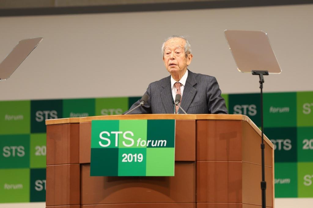โคจิ โอมิ ผู้ก่อตั้งและประธาน STS Forum 