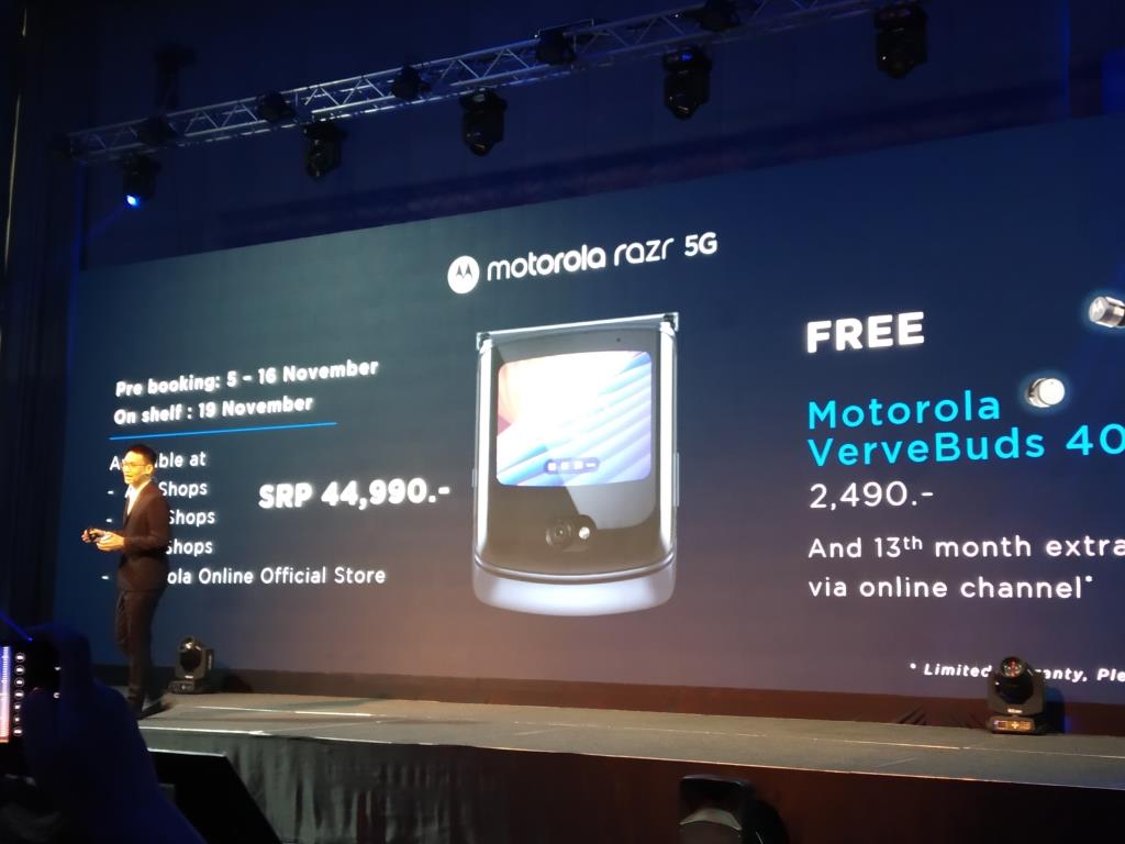 รอบนี้โมโตโรล่าเปิดจอง Razr 5G ที่ AIS, True, Dtac และ Motorola Online Official Store โปรโมชั่นสำหรับผู้สั่งจองรับฟรีหูฟัง Motorola Vervebuds 400 มูลค่า 2490 บาท พร้อมรับประกันเพิ่มเดือนที่ 13