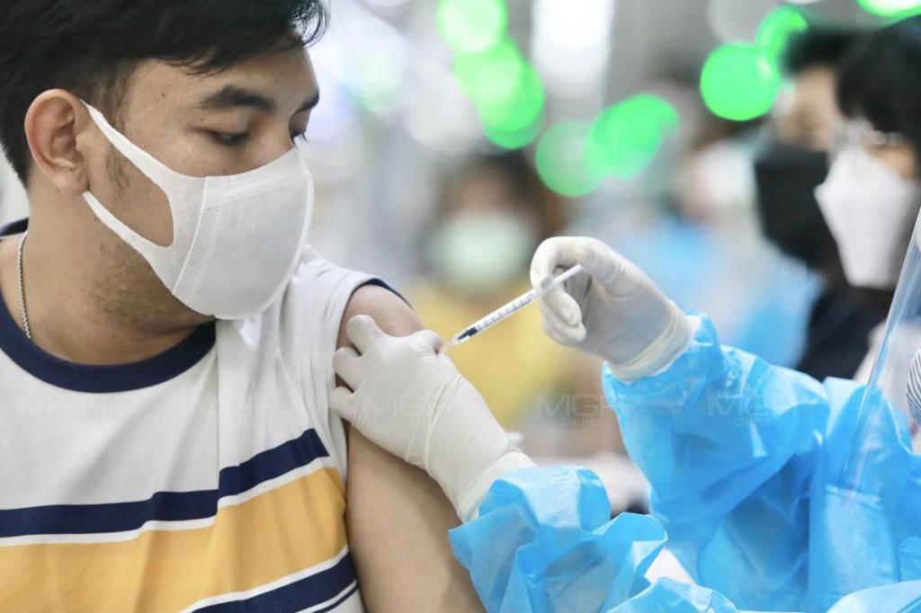 กรุงเทพฯ ฉีดวัคซีนโควิดเข็มแรกกว่า 99.3% ไทยฉีดวัคซีนแล้ว 50 ล้านโดส