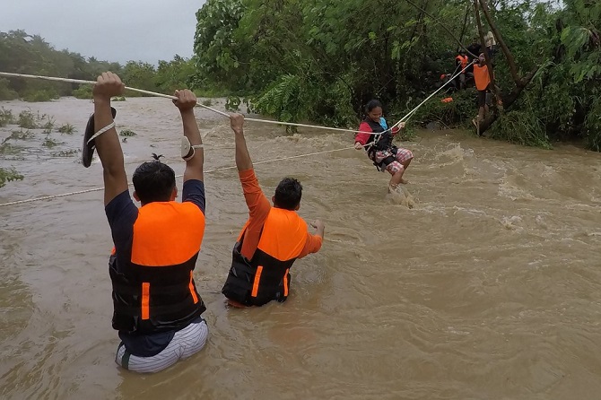 อ่วมไม่แพ้กัน! อินเดียน้ำท่วม-ดินถล่มหลังฝนตกหนัก ตายอย่างน้อย 25 ราย