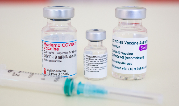 “หมอยง” ชี้ฉีดวัคซีนเข็มแรกและเข็มกระตุ้นยิ่งห่างยิ่งดี เผยฉีดเชื้อตายปูพื้นก่อนกระตุ้นด้วย mRNA หรือไวรัสเวกเตอร์ ดีที่สุด