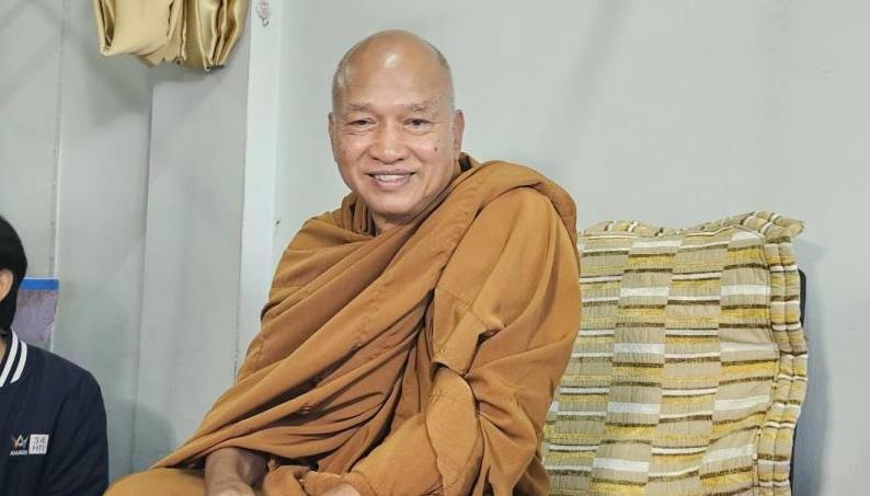 ด่วน! กองปราบบุกกลางดึก จับ "พระอลงกต" นำตัวเข้า กทม.สอบปากคำ
