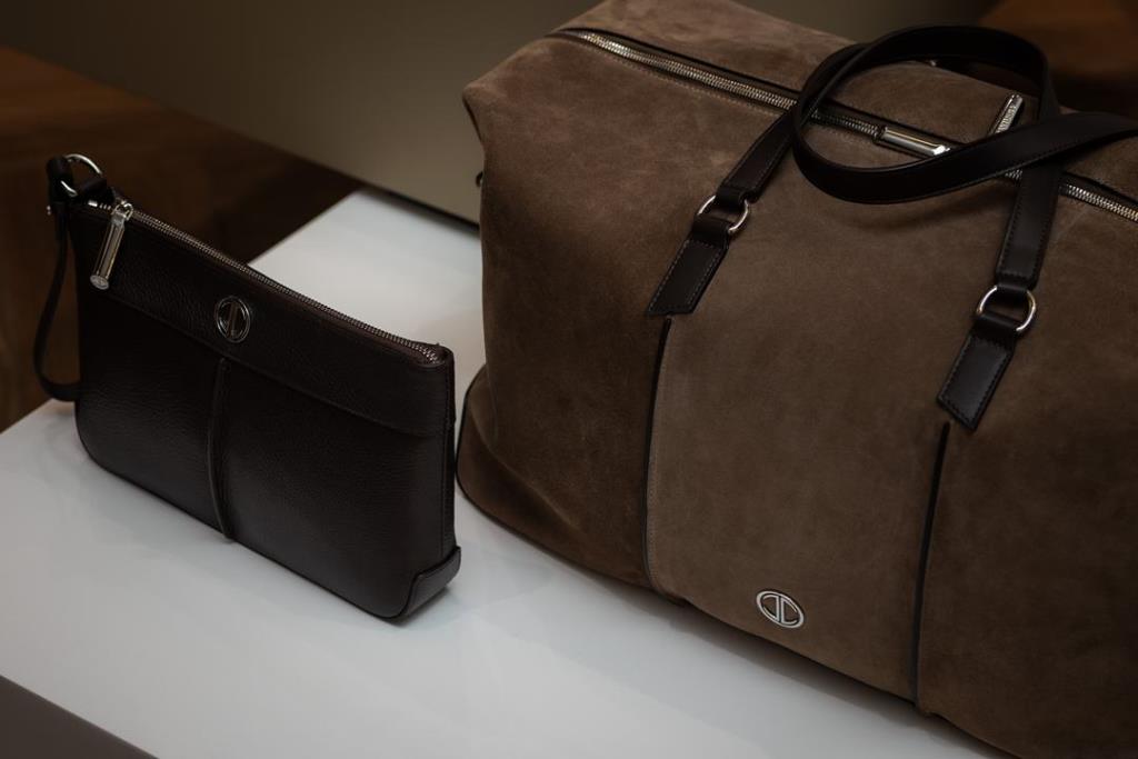 DAVIDOFF ปักหมุดที่ คิง เพาเวอร์ รางน้ำ