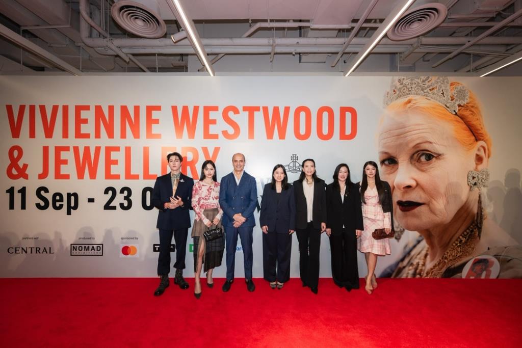 Vivienne Westwood จัดนิทรรศการครั้งแรกในไทย