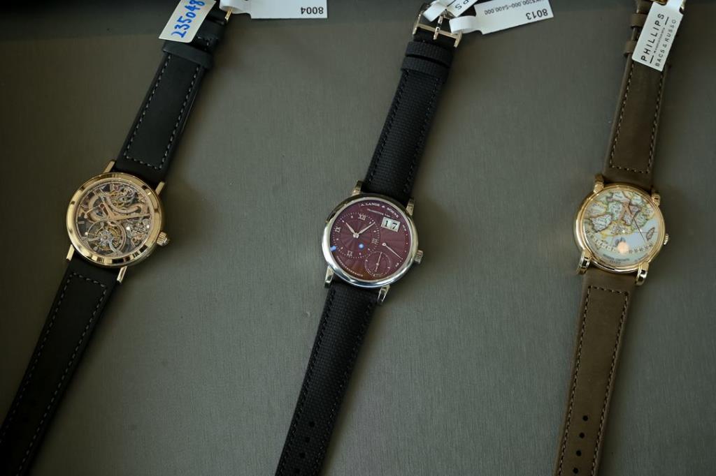 ชมสินค้าชิ้นเอกก่อนการประมูล HONG KONG FALL WATCH AUCTIONS ณ กรุงเทพมหานคร