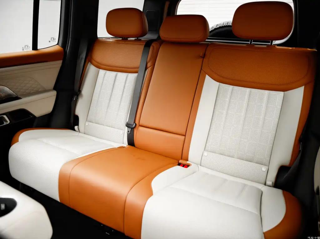 Geely Battleship 700 เปิดตัว SUV PHEV สายลุย 1,114 แรงม้า วิ่งรวม 1,770 กม. ยอดสั่งซื้อทะลุหมื่นใน 12 นาที