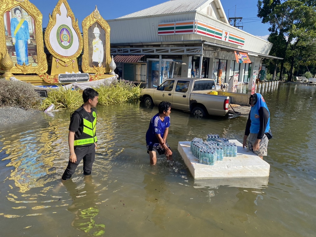 ทช.เผยน้ำท่วมกระทบถนน 12 จังหวัด เร่งซ่อมทันทีหลังน้ำลด บรรเทาความลำบากผู้ประสบอุทกภัย