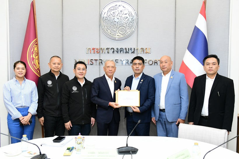 “พิพัฒน์”หารือภาคเอกชน”ภูเก็ต”เร่งแผนแก้รถติด หนุนท่องเที่ยว  ดันทางด่วน’กะทู้–ป่าตอง-เกาะแก้ว’ รถไฟทางคู่ ท่าเรือสำราญ