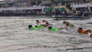 ราชบุรีจับมือทหารช่างว่ายน้ำข้ามแม่น้ำแม่กลอง สร้างสีสันช่วงราชบุรีเกมส์