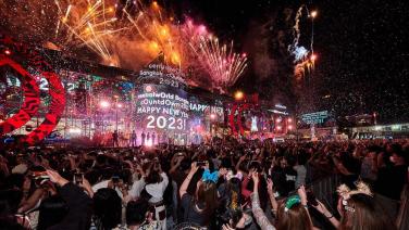 เคานต์ดาวน์กระหึ่มโลกหนึ่งเดียวใจกลางเมือง ‘เซ็นทรัลเวิลด์ Times Square of Asia’  ฉลองปีใหม่ 2023 ตระการตาพลุ 180 องศา ยืนหนึ่ง แลนด์มาร์กเคาท์ดาวน์ระดับโลกที่ดีที่สุดของไทย