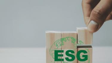 คนรุ่นใหม่เลือกทำงานกับบริษัทที่ใฝ่ ESG / ดร.พิพัฒน์ ยอดพฤติการ