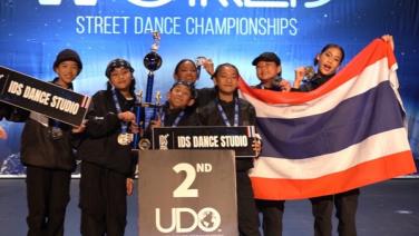 สุดยอด! เด็กไทยคว้ารางวัลเต้นเวทีใหญ่การแข่งขันระดับโลกที่ประเทศอังกฤษ