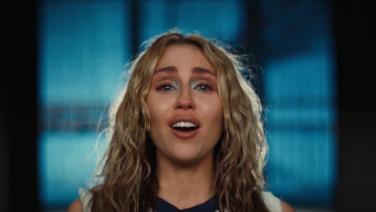 ก้าวข้ามผ่านอดีตที่เจ็บปวดไปสู่อนาคตที่สดใส กับเพลงใหม่ “Used To Be Young” จาก “Miley Cyrus”