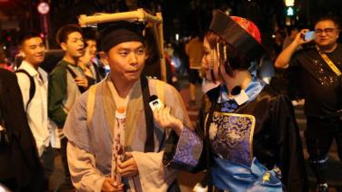 ชาวเซี่ยงไฮ้ร่วมฉลอง 'เทศกาลฮาโลวีน' เทศกาลฝรั่งในแบบจีน