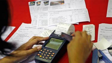 "รวมหนี้บัตรเครดิต" อีกตัวเลือกยามปรับขึ้นอัตราผ่อนจ่ายขั้นต่ำ