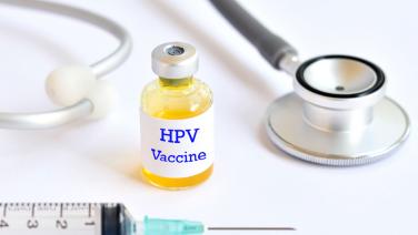 เชื้อ HPV สายพันธุ์เสี่ยงสูง ทำติดเชื้อนาน ร่างกายกำจัดไม่ได้ เกิด "มะเร็งปากมดลูก" เตือน 2 กลุ่มเสี่ยงเป็น