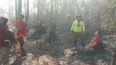 จนท.ดับแล้วไฟไหม้ป่าเชิงดอยสุเทพหลัง “บ้านป่าแหว่ง” พบอยู่นอกเขตอุทยานฯ เสียหาย25ไร่