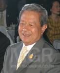 นายกฯ ปัดโทร.คุย “แม้ว” ย้ำ ตร.มีหน้าที่คุมตัว “พจมาน”