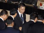 ยังไม่โปรดเกล้าฯประธานสภา “ยุทธ ตู้เย็น” แต่งตัวรอเก้อ