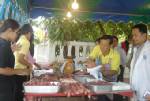 บุรีรัมย์แห่ซื้อ“หมูพาณิชย์” กก.98 บาท - ตลาดจริง กก. 120 บาท