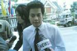 “หมูแฮม” เครียดหนักตัวเกร็งนอนฟุบกลางศาล!!!