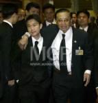 สภาตั้ง กก.สอบการุณ “ถ่อย” ปชป.โห่ไล่ ส.ส.ปลิ้นปล้อน