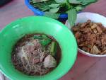 ระวัง!! กินก๋วยเตี๋ยวน้ำตกได้เชื้อโรค