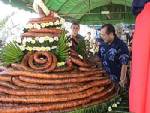 แพร่จัดสงกรานต์โปรโมตท่องเที่ยว - ชู"ไส้อั่ว-หมูยอเด่นชัย"ของฝากยอดฮิต