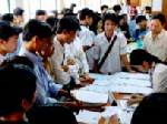 โจ๋เวียดนามมองไกลแห่เรียนเศรษฐศาสตร์