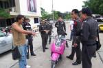 ตร.ชลบุรีระดมกวาดล้างยาเสพติด-อาชญากรรม